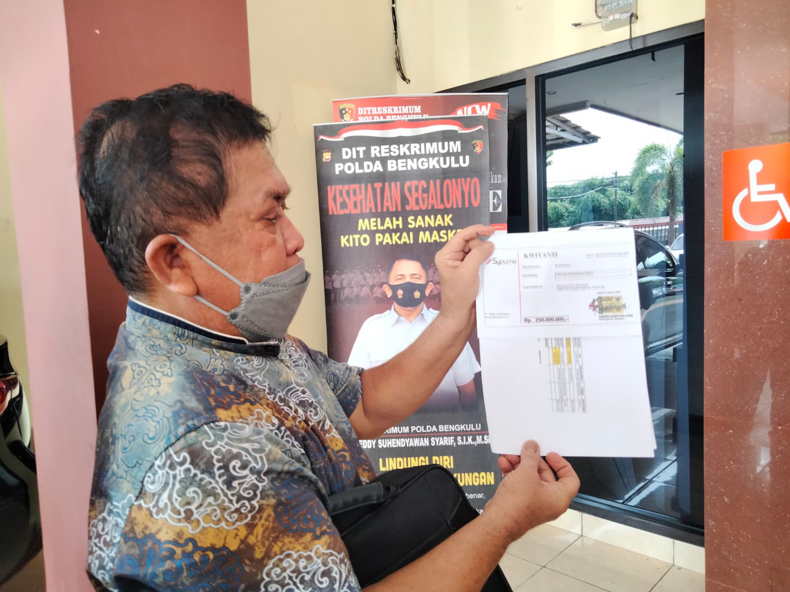 Ditipu, Pensiunan Telkom Lapor Polisi