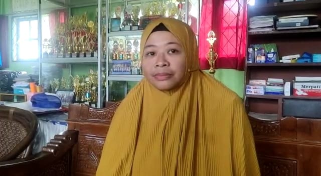 Honorer Minta Diperhatikan, Bukan Dihapuskan