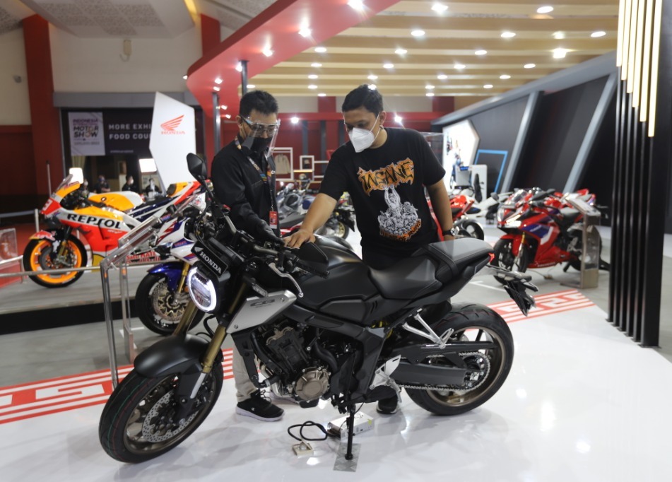 Big Bike Honda Tampil Semakin Stylish dan Modern