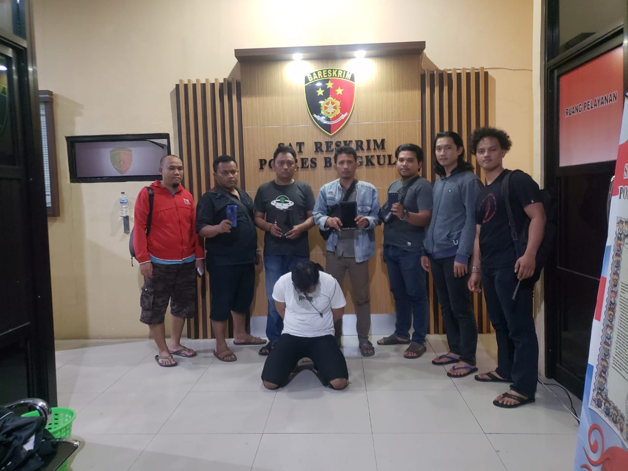 Polisi Ringkus Pembobol Cafe