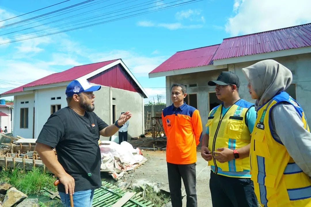 Gubernur Helmi Hasan Tinjau 4 Rumah Rampung, Minta Percepatan Bantuan Gempa Bengkulu