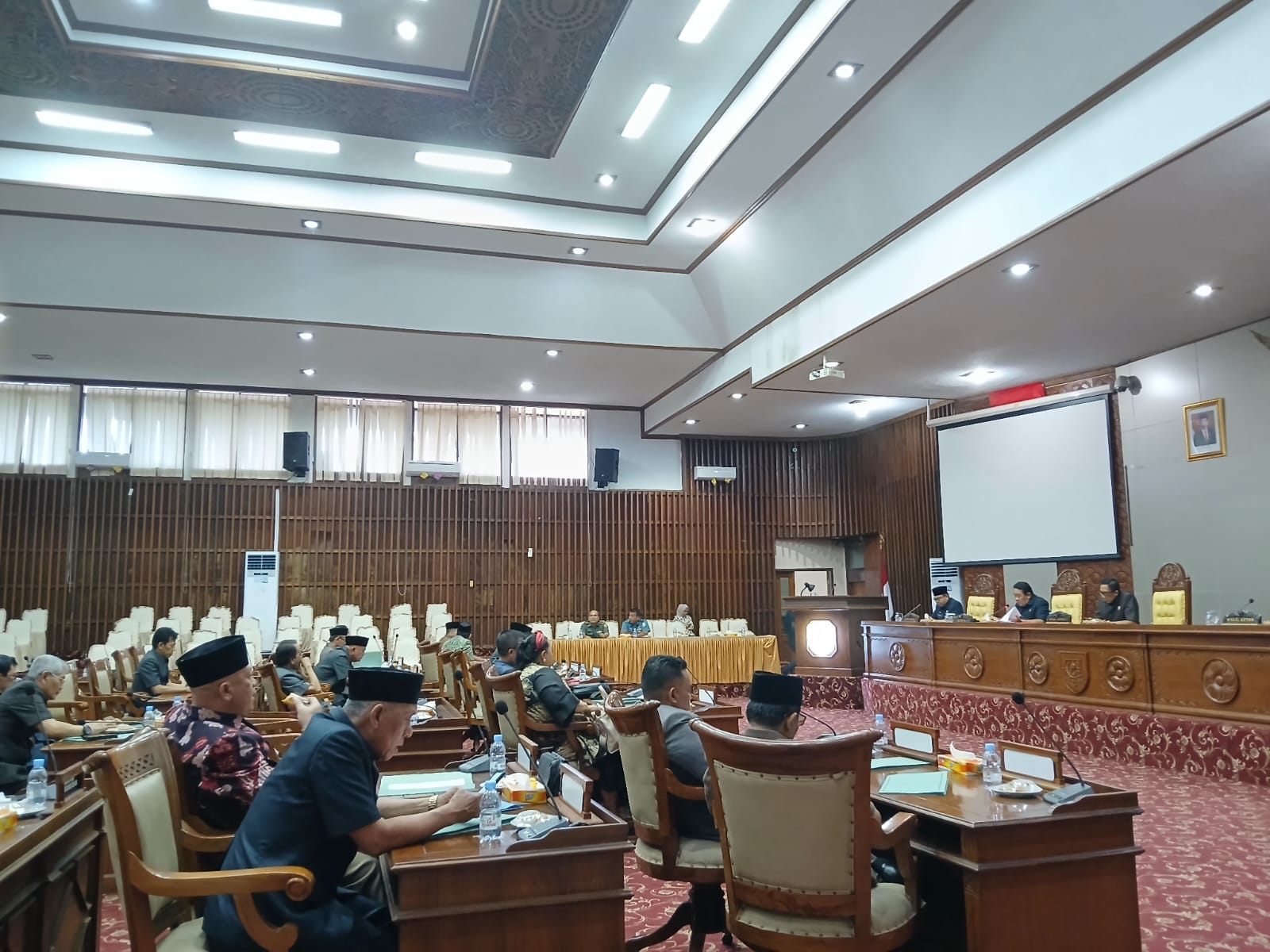 Rapat Paripurna DPRD Provinsi Bengkulu Laporan Hasil Pembahasan Raperda RPJPD 2024-2045 
