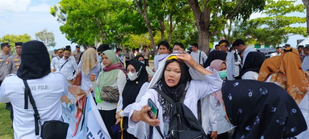 Rekrut Outsourcing dengan Gaji Rp2,6 Juta, Pemkab Seluma Tuai Protes dari Honorer Lama