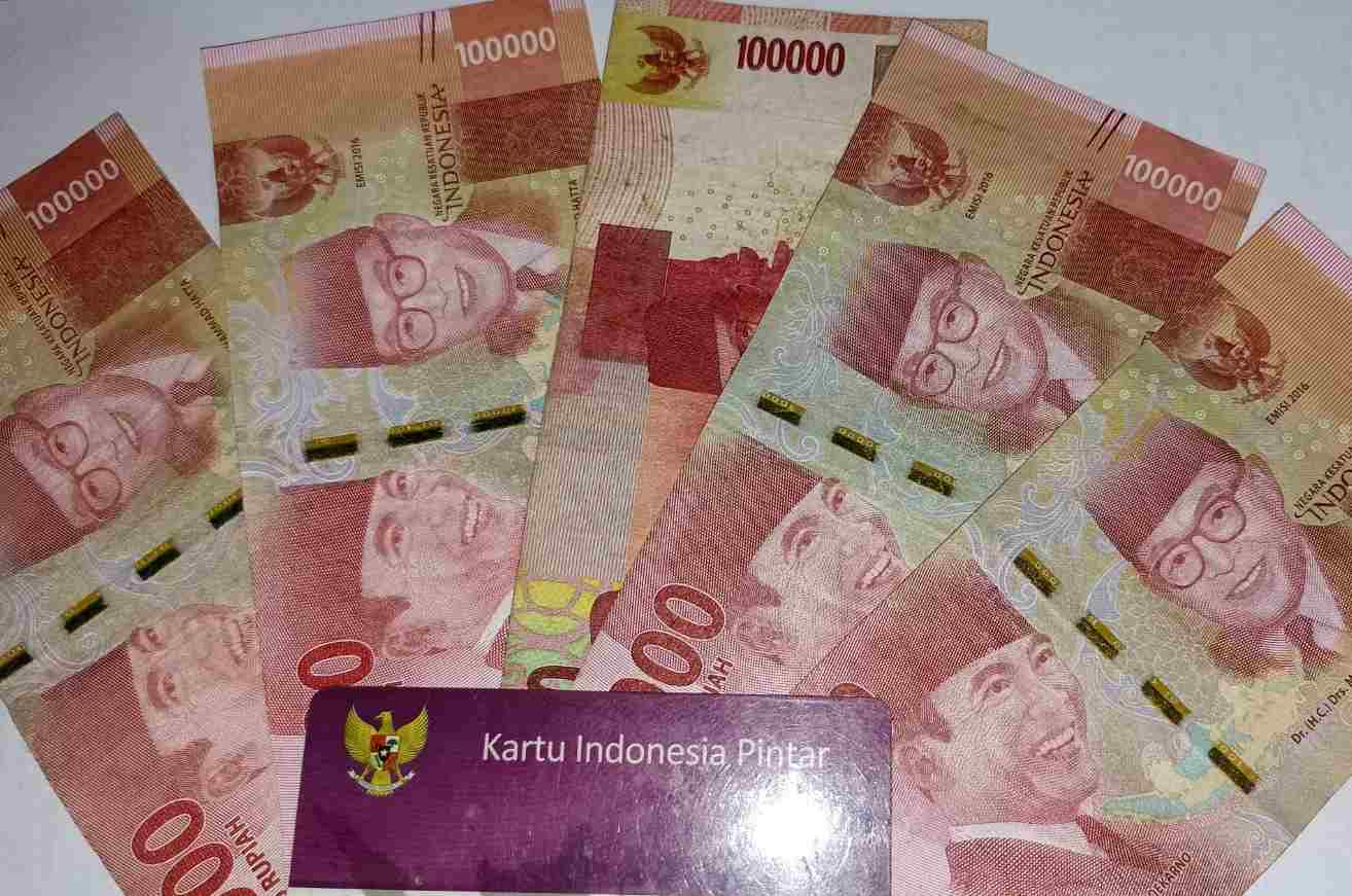 Cek Bansos PIP Kemdikbud 2023 Hari Ini, Pemilik KIP Dapat Uang Gratis Rp1 Juta, Langsung Masuk Rekening Kamu