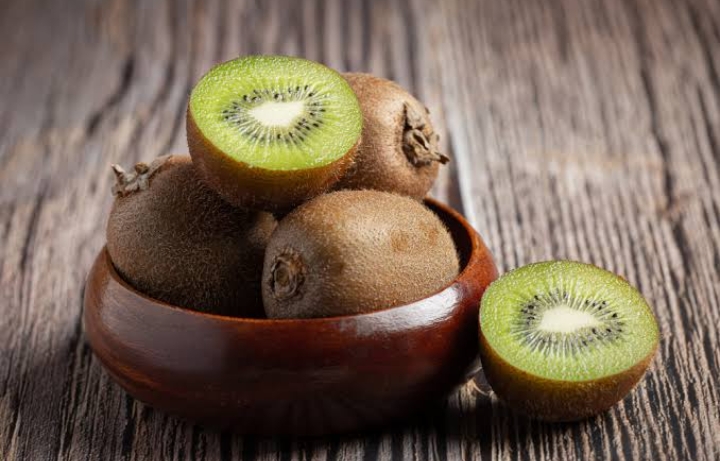 Jangan Anggap Sepele! Ada 8 Efek Samping Berbahaya dari Mengonsumsi Kiwi Secara Berlebihan 
