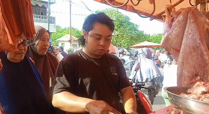 Harga Daging Sapi di Pasar Minggu Kota Bengkulu Tembus Rp150 Ribu per Kg