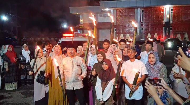 Meriahkan Tahun Baru Islam 1446 H, Pemkab Bengkulu Utara Gelar Pawai Obor