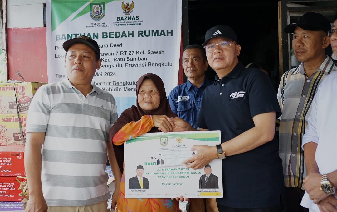 Pemprov Bengkulu Renovasi Dua Rumah Tidak Layak Huni di Kota Bengkulu