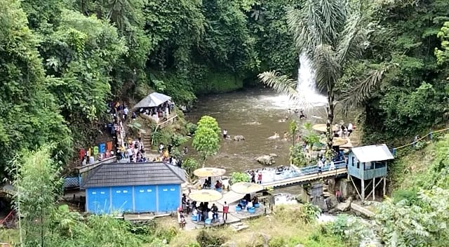 Pesona Air Terjun Sengkuang di Kepahiang, Semakin Ramai Dikunjungi Wisatawan saat Libur Lebaran
