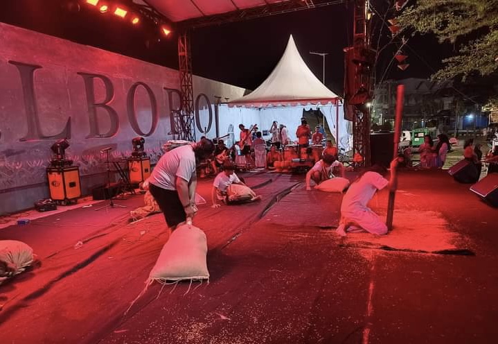 Ayo Saksikan Pertunjukan Panggung Seniman di Benteng Marlborough Bengkulu Malam Ini