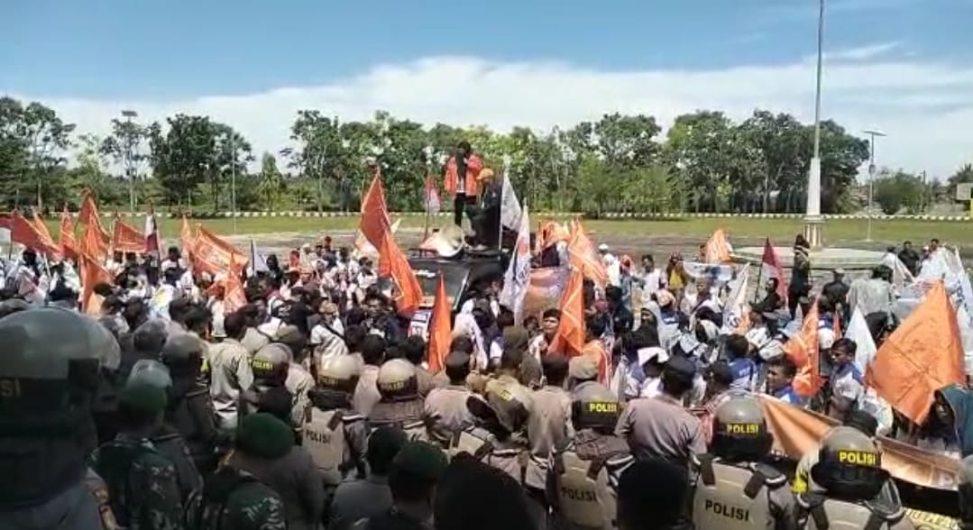 May Day, Buruh PT. Agro Muko Aksi di Kantor DPRD Lanjut ke Pemerintah Kabupaten Mukomuko