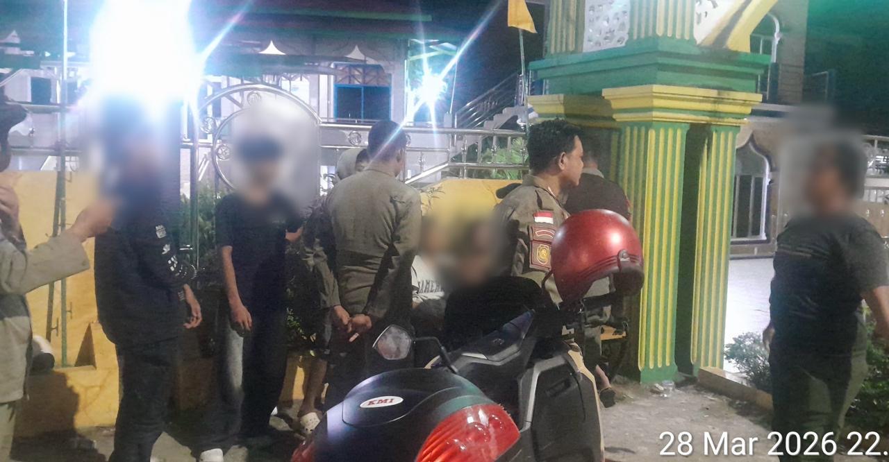 Satpol PP Kota Bengkulu Sisir Titik Rawan, Pelajar Lewat Jam Malam Kena Tegur