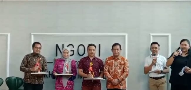 KPU Provinsi Bengkulu Bagikan Hadiah ke Pemenang Lomba Cipta Maskot dan Jingle Pilkada 2024