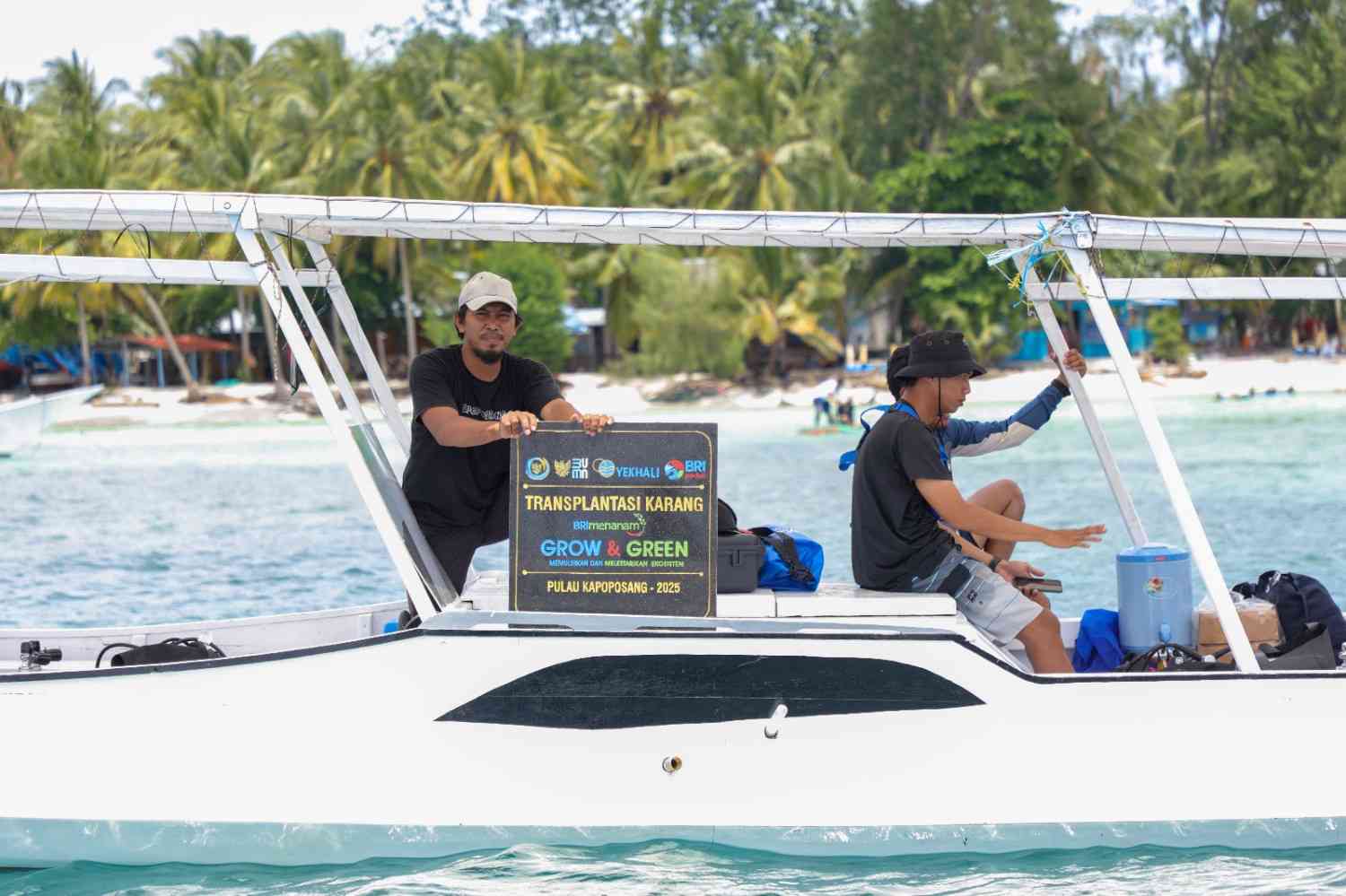 Aksi Nyata BRI dalam Menjaga Kelestarian Laut, Salah Satunya Menanam - Grow and Green di Pulau Kapoposang