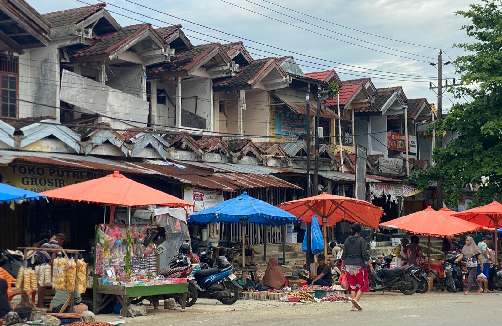 Pedagang Pasar Minggu Tolak Relokasi ke Area Sepi Pembeli