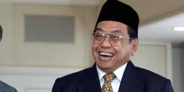 Jejak Gus Dur: Dibalik Pemecatan SBY dan JK