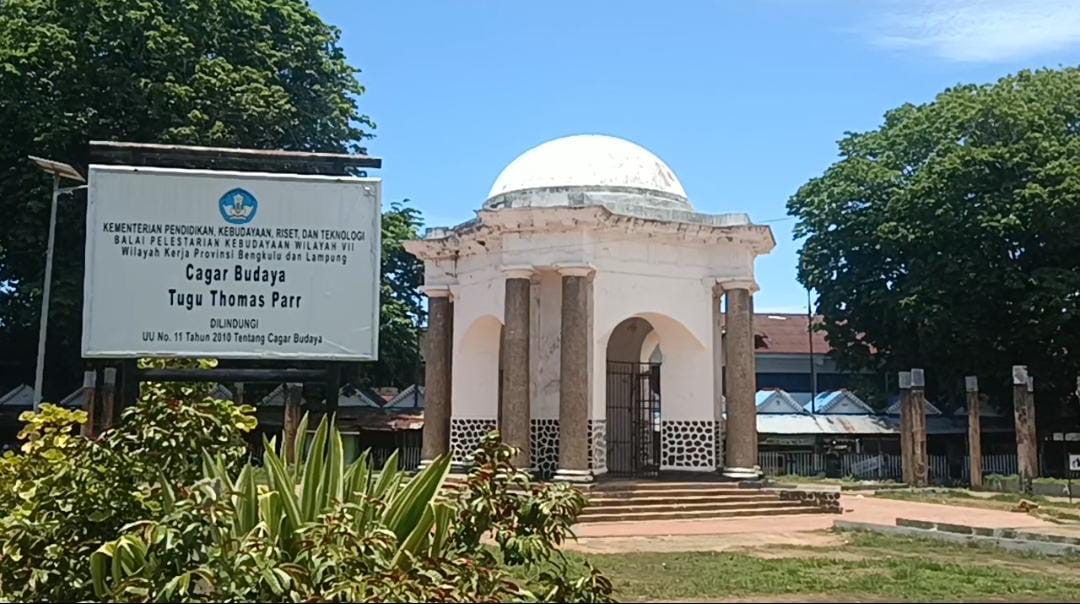 Monumen Tugu Thomas Parr, Peninggalan Bersejarah yang Terlupakan di Kota Bengkulu