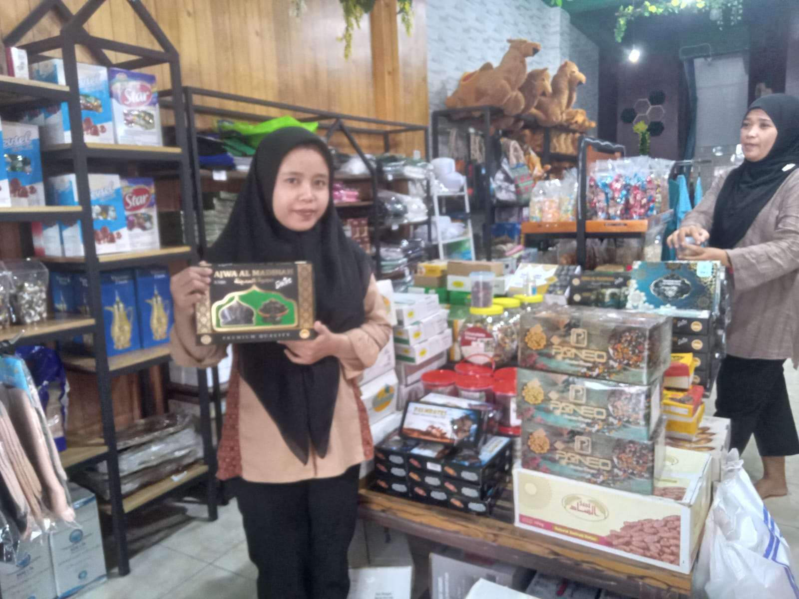 Omzet Pedagang Kurma Kota Bengkulu Meningkat 10 Kali Lipat Saat Ramadhan 1446 H