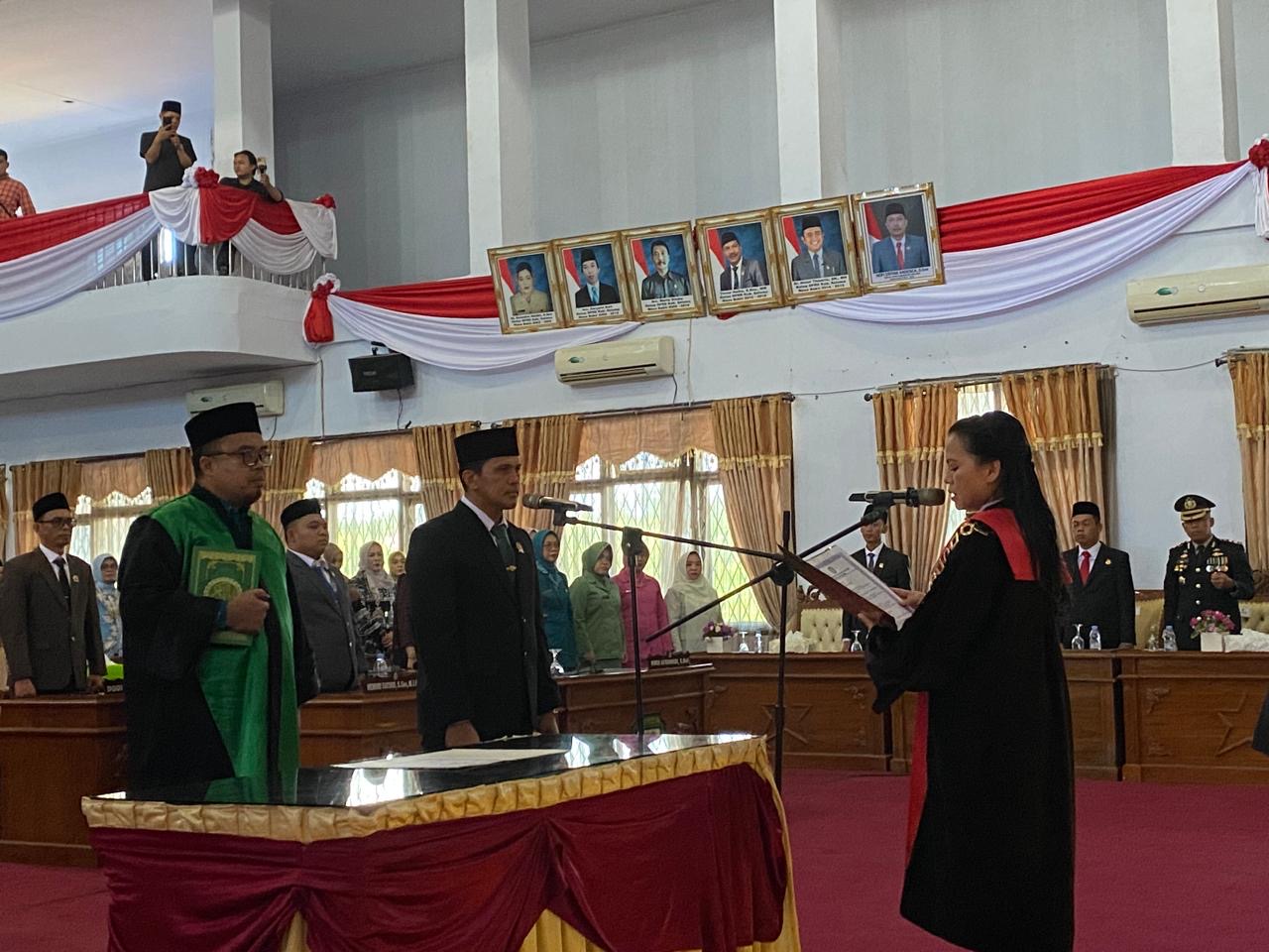 April Yones Resmi Dilantik Jadi Ketua DPRD Seluma, Janji Perkuat Fungsi Legislasi dan Pengawasan