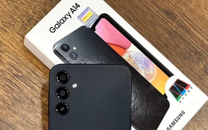 Rekomendasi HP Layar Amoled Terbaik di Kelasnya, Harga Ramah Kantong