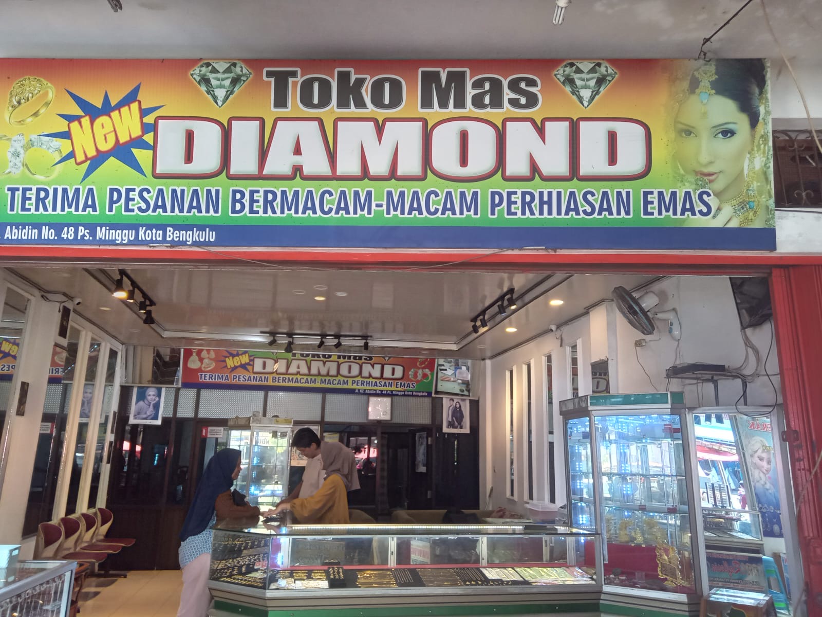 Banyak Diburu Warga, Toko Emas di Kota Bengkulu Kehabisan Stok Logam Mulia