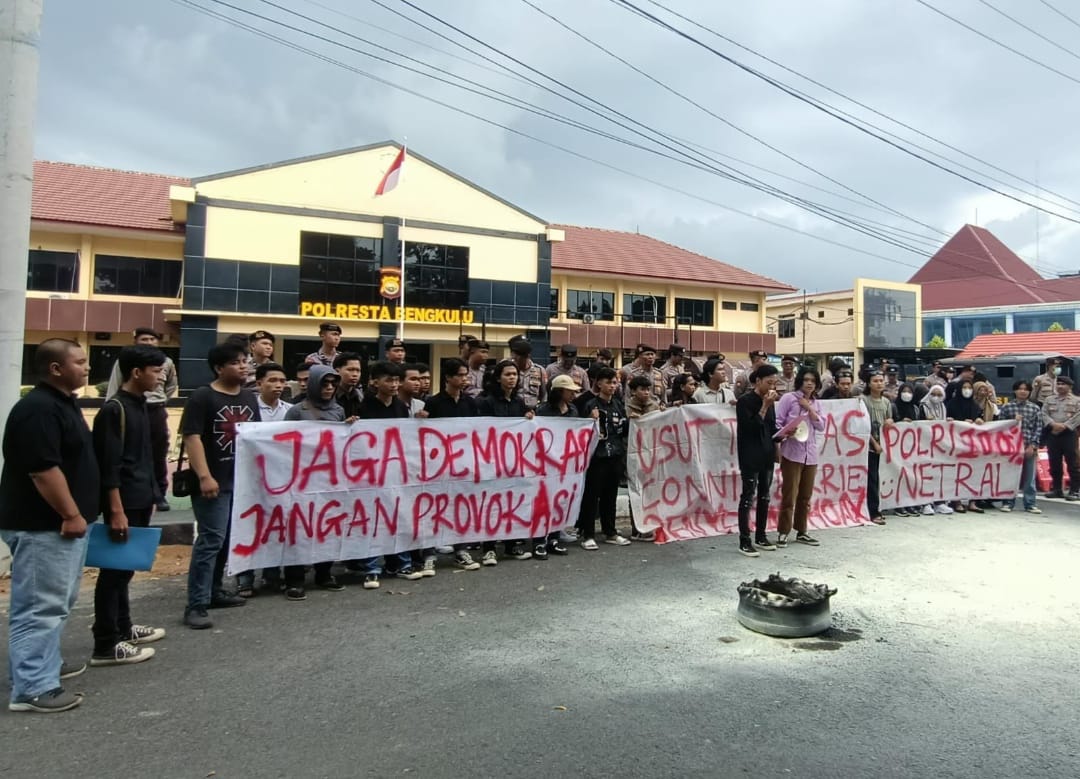 Respon Dinamika Politik Indonesia, APPP Bengkulu Gelar Aksi di Depan Mapolresta Bengkulu