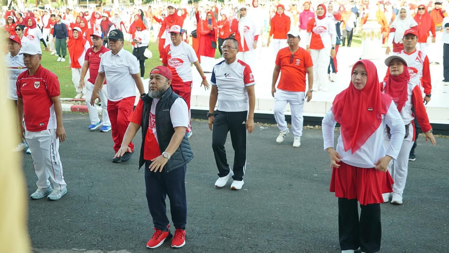 Gubernur Helmi Hasan Buka Rangkaian HUT ke-57 Provinsi Bengkulu, Jalan Sehat Hingga Bakti Sosial