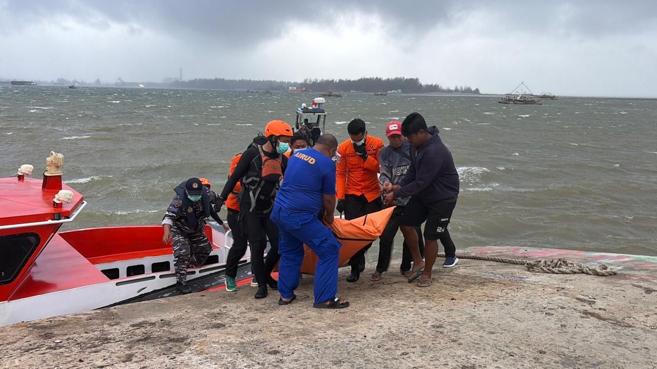 3 Hari Pencarian, Nelayan yang Hilang di Pantai Pasir Putih Ditemukan Meninggal Dunia