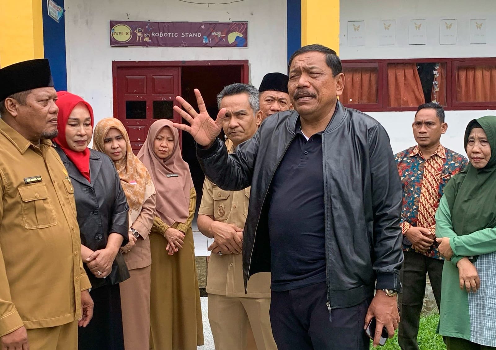 Sarana Belajar Memprihatinkan, SMAN 10 Pentagon Kaur Dapat Sorotan Wagub