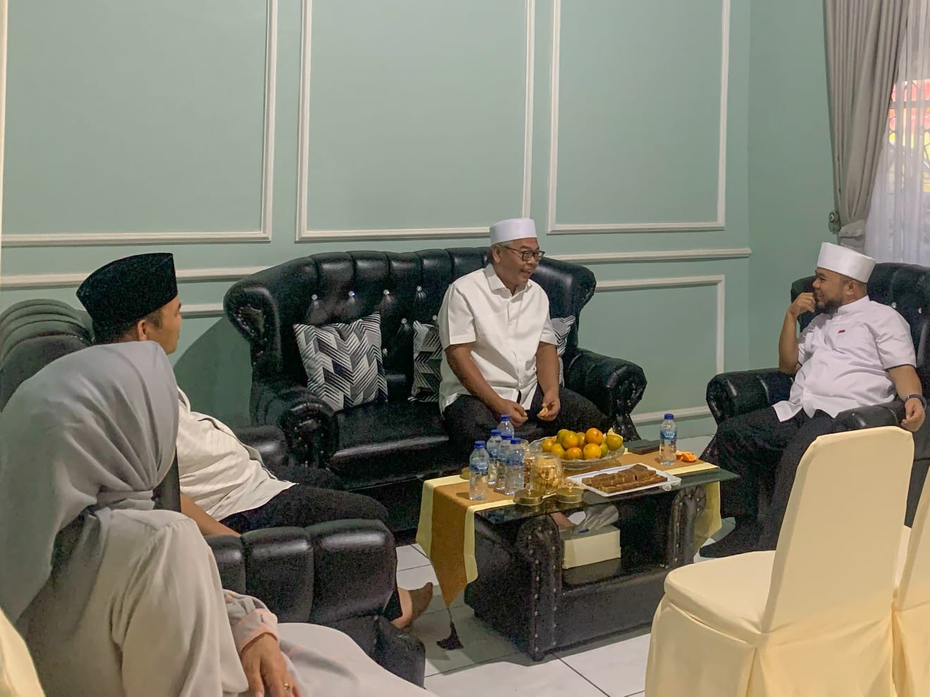 Hari Raya Idulfitri 1446 H: Gubernur Helmi Hasan Silaturahmi ke Mantan Ketua DPD RI