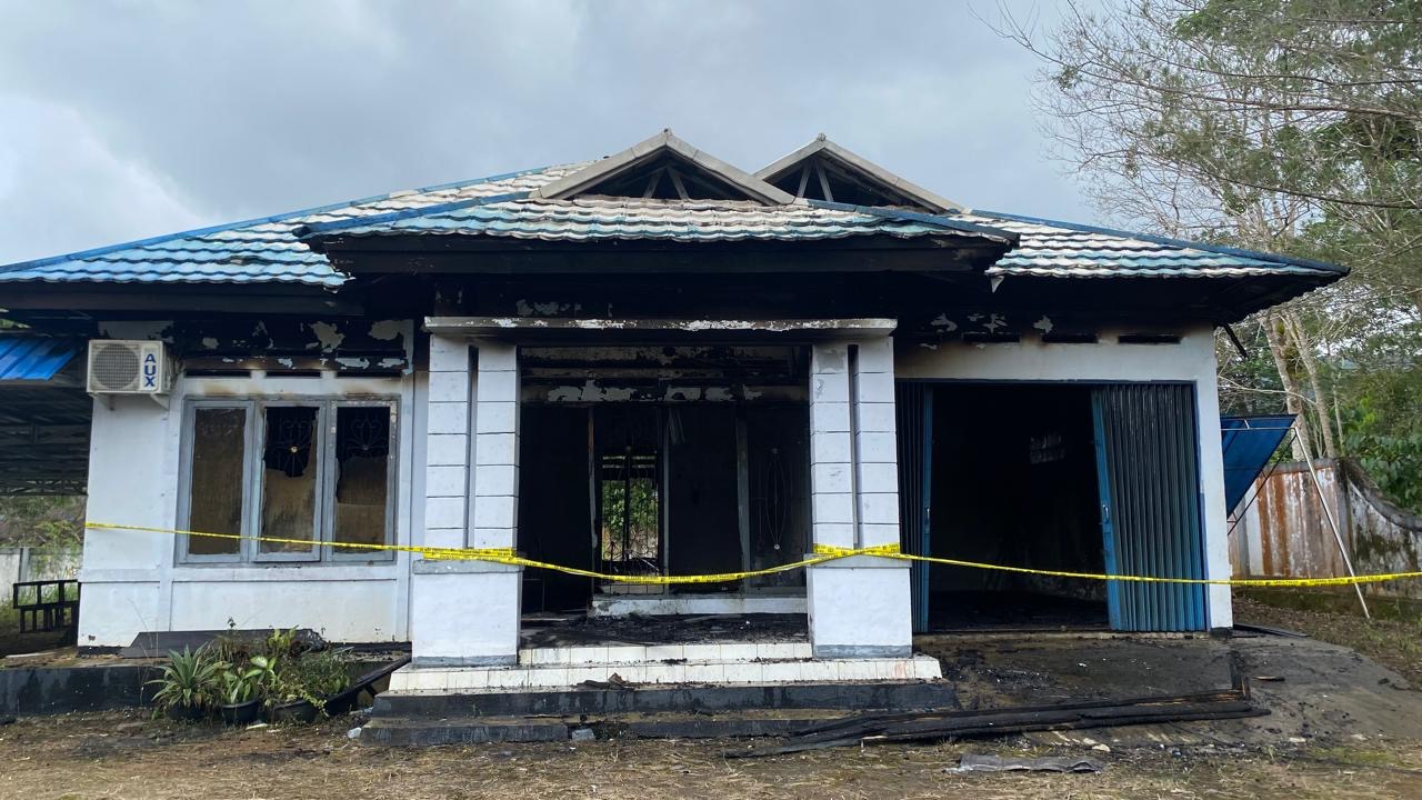 Sebulan Berlalu, Penyebab Kebakaran Rumdin Waka I DPRD Lebong Belum Diketahui 