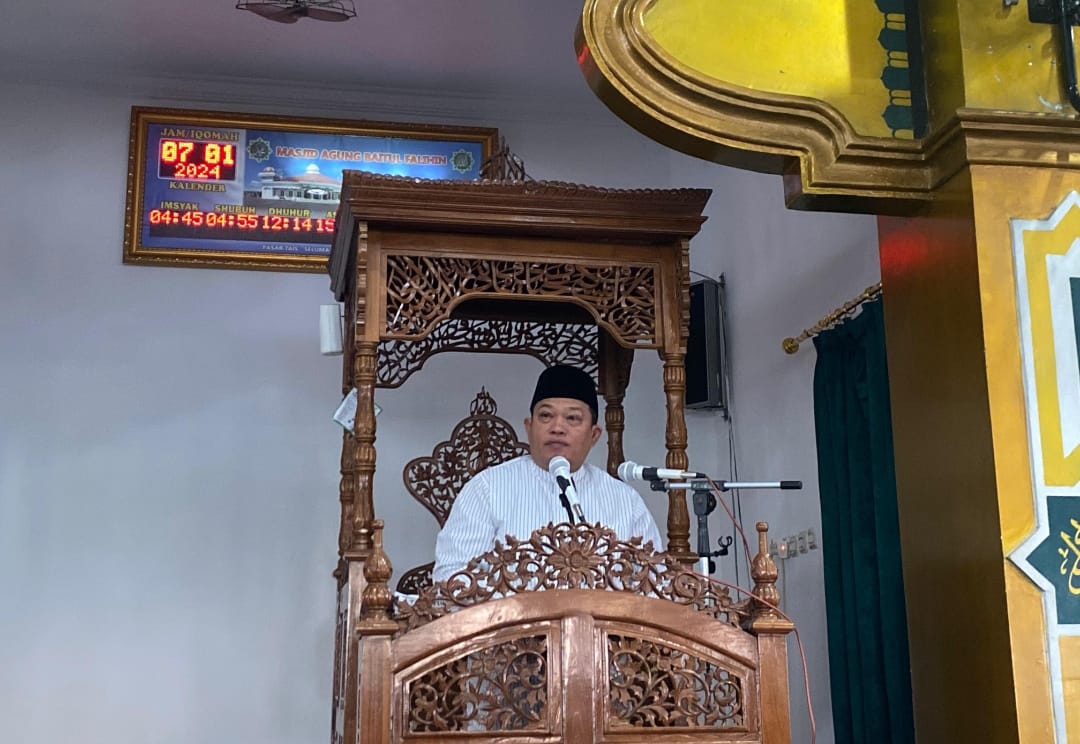 Bupati Seluma Laksanakan Shalat Idul Fitri di Masjid Agung Baitul Falihin