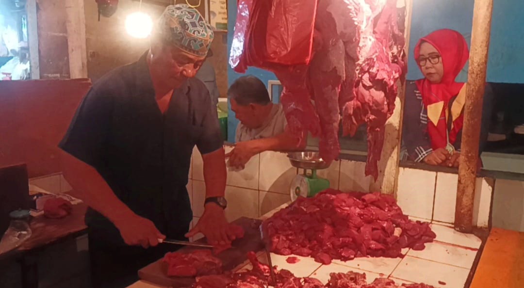 Harga Pangan di Kota Bengkulu Jelang Nataru: Daging Sapi Stabil, Sayur dan Bumbu Dapur Naik 