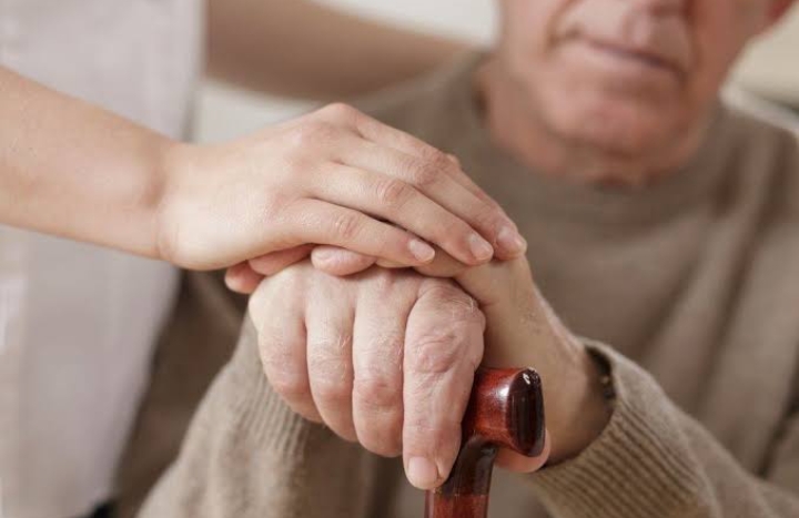 Wajib Diketahui! Ini 3 Langkah Tepat Mengobati Penyakit Parkinson 