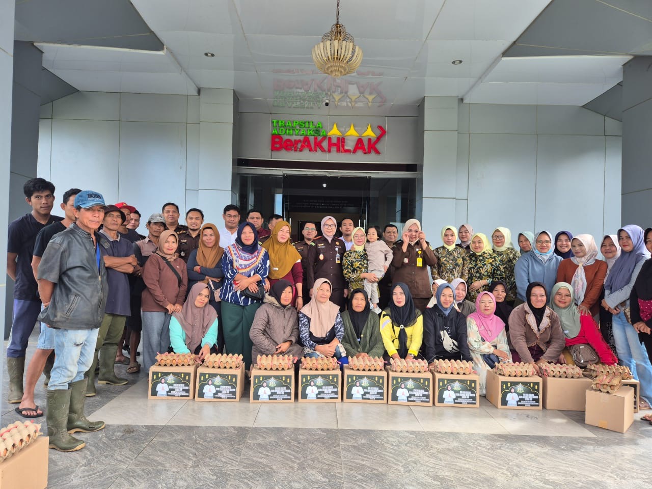 Pasukan Kuning Dapat Bingkisan Sembako Ramadan dari Kejari Kepahiang