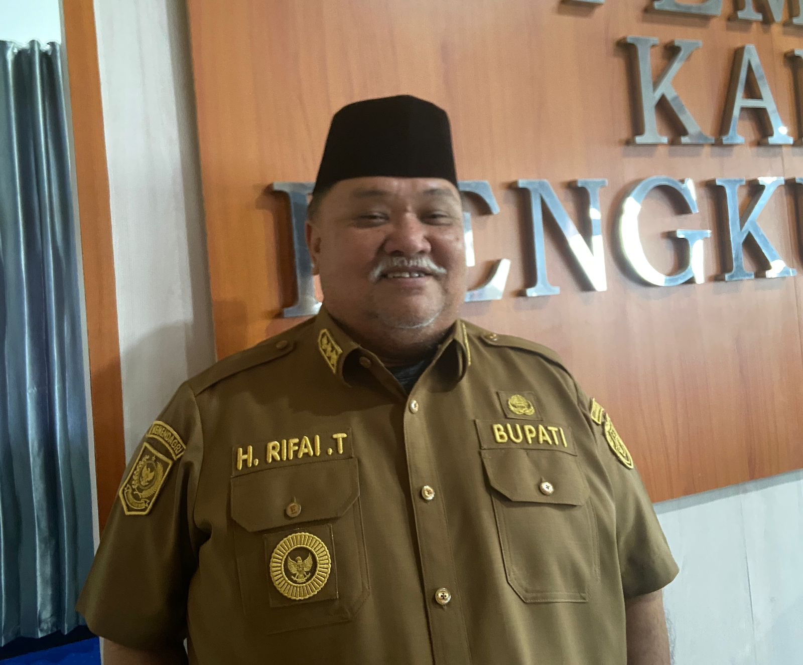 Program 100 Hari Kerja, Pemkab Bengkulu Selatan Mulai Pasang 200 Lampu Jalan