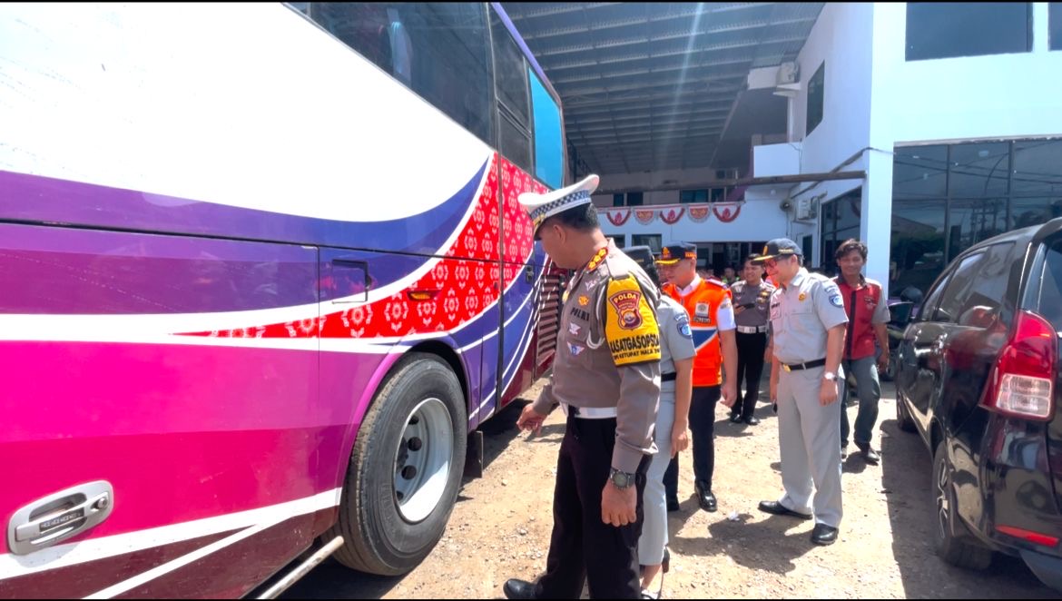 Pastikan Masyarakat Aman saat Mudik, Ditlantas Polda Bengkulu Ramp Check Angkutan Lebaran