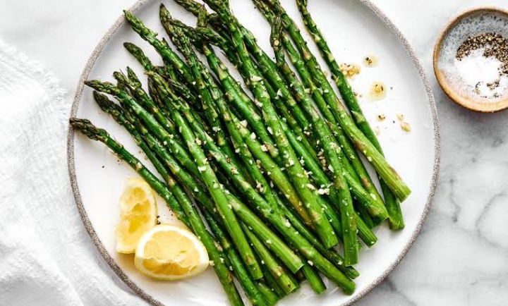 7 Efek Samping Berbahaya dari Mengonsumsi Asparagus Secara Berlebihan, Apa Saja Ya?