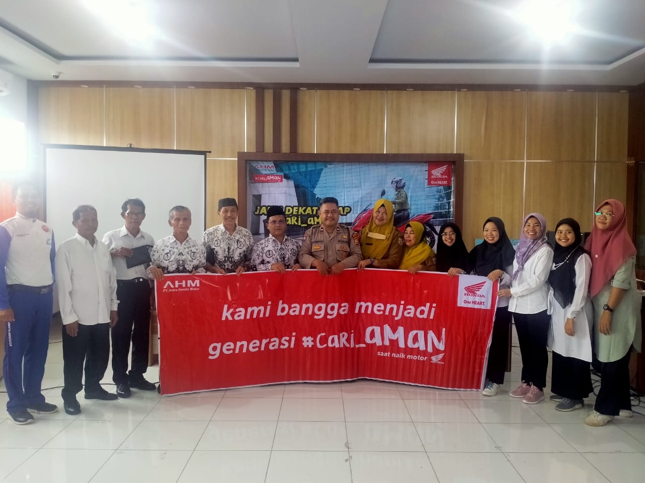 Astra Motor Bengkulu Edukasi Cari Aman Guru SMKN 4 