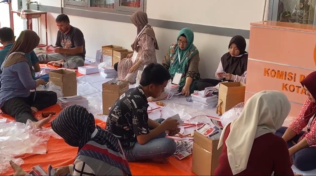 KPU Kota Bengkulu Mulai Proses Pelipatan Surat Suara untuk Pilkada 2024