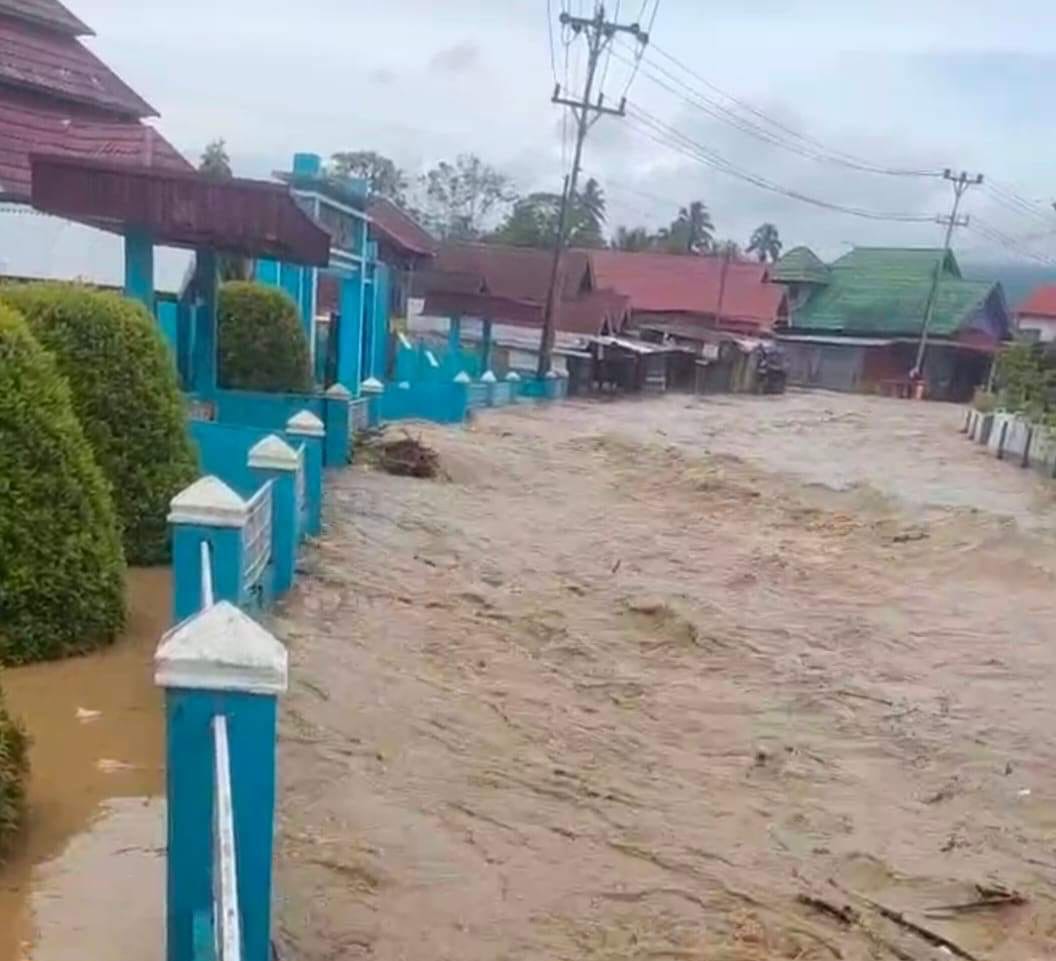 6 Kecamatan Terdampak Banjir di Kabupaten Lebong, 2 Terisolir