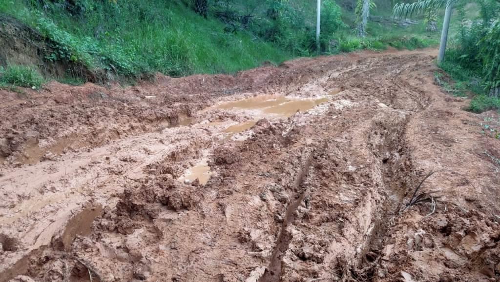Aspirasi Pembangunan Jalan Tak Pernah Terakomodir, Warga Desa Suban Pertanyakan Fungsi Reses DPRD Seluma