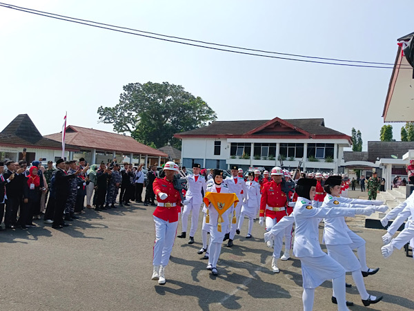 Sosok Zhakiya Ekha Safitri, Pembawa Baki Upacara HUT ke-78 RI di Balai Raya Semarak Bengkulu 