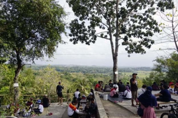 Angkringan Puncak Bibis Jogja Sajikan Pesona Kuliner Dengan Harga Terjangkau, Cek di Sini