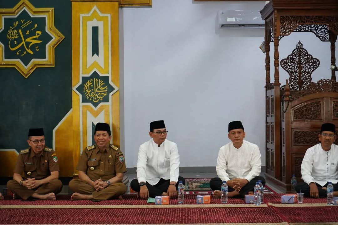 Bupati Seluma Wajibkan ASN Salat Berjamaah, 10 Menit Sebelum Azan Harus Tinggalkan Meja Kerja