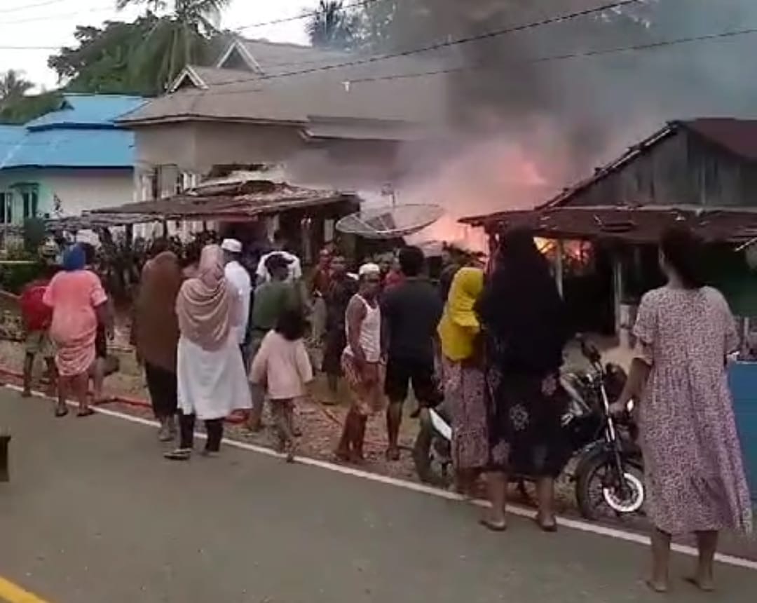 Rumah Nelayan di Desa Air Rami Mukomuko Ludes Terbakar