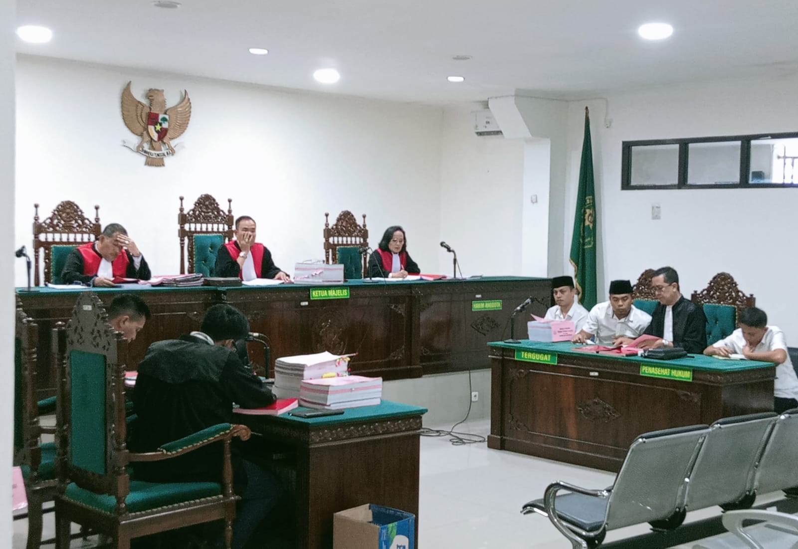 Tiga Terdakwa Korupsi Rumah Aren Rejang Lebong Dihukum 1 Tahun 4 Bulan Penjara 