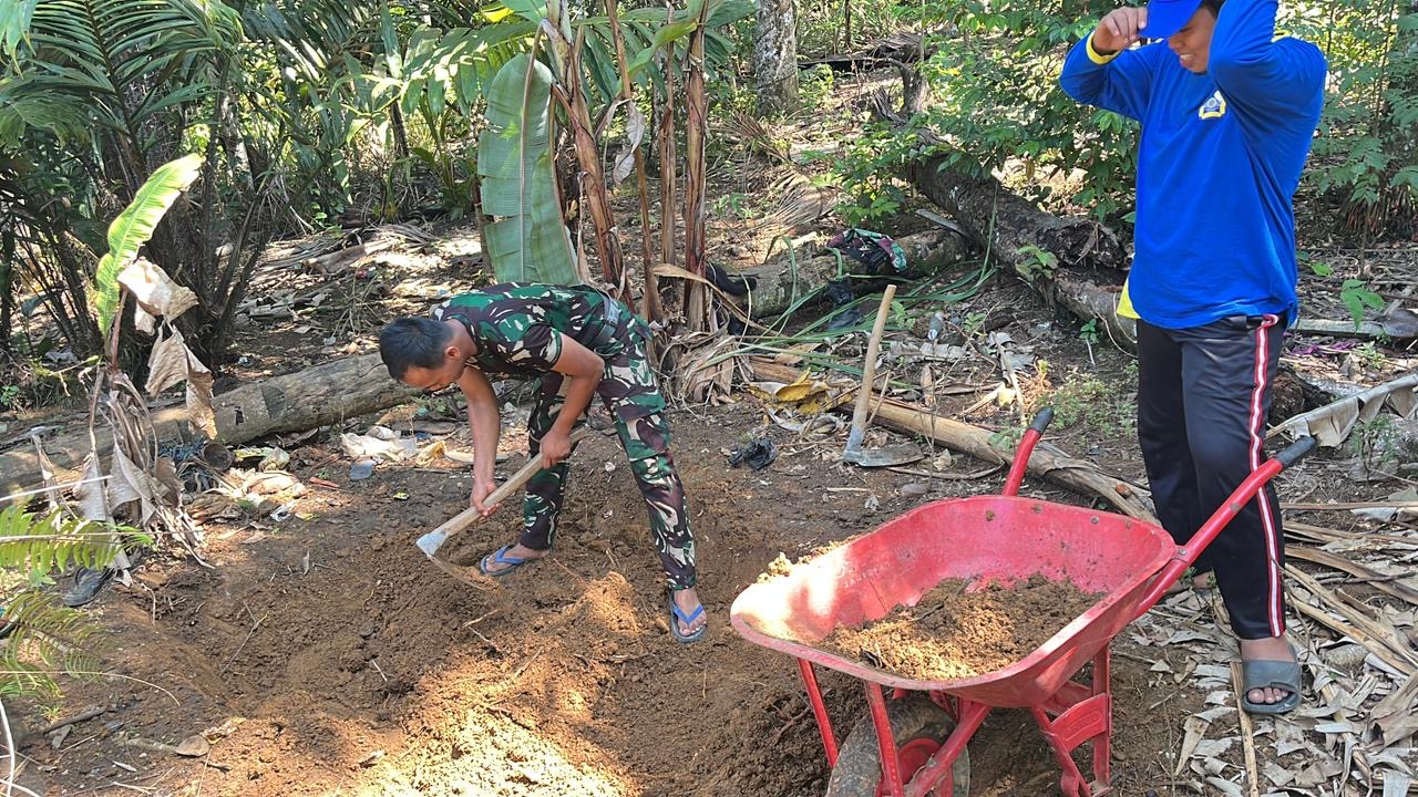 Dandim Seluma Pulang Kampung Bangun Tanah Kelahiran di Desa Lubuk Lagan Lewat TMMD