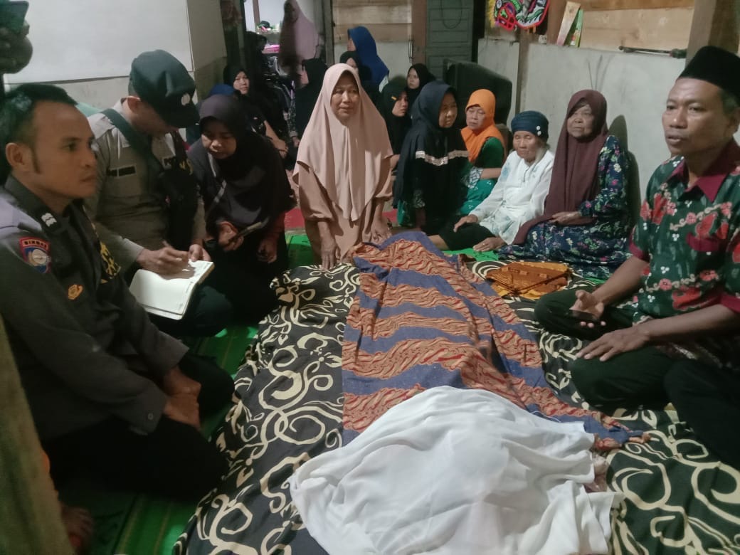 Satu Keluarga Tersambar petir: 1 Orang Meninggal Dunia, 3 Lainnya Dirawat di RSUD Argamakmur