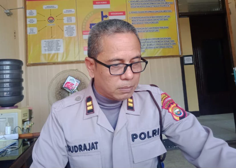 Cekcok dengan Pemilik Kafe di Kampung Melayu, Pria Bawa Sajam Diamankan Polisi